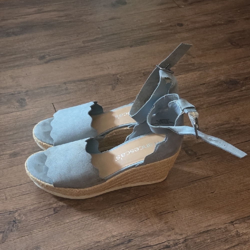 Francesca's Collections Light Gray Scalloped Espadrille Wedge Sandals - Picture 2 of 2